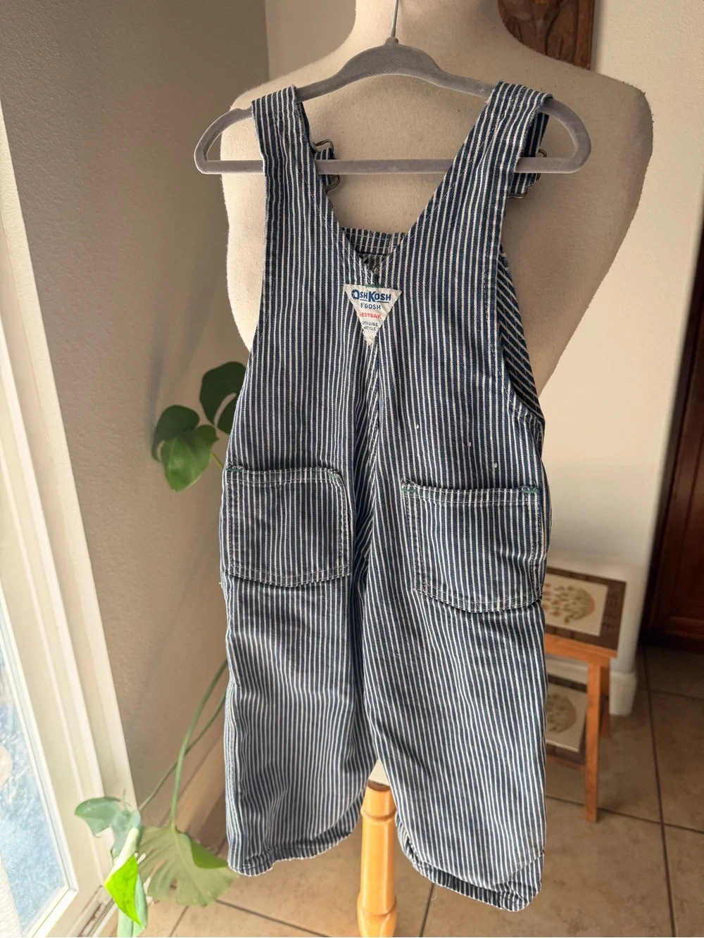 Vintage OshKosh B’Gosh Hickory Stripe Vestbak Shortalls 12-18 months